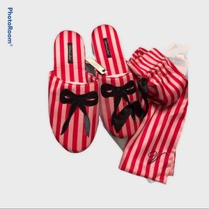 Victoria Secret Signature Satin & Bow Slippers